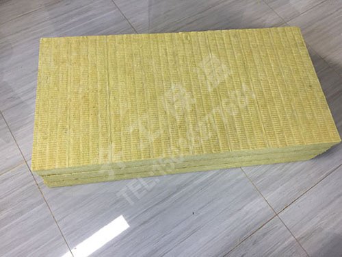 巖棉根據(jù)原材料的不同，有巖棉和礦渣棉的區(qū)別
